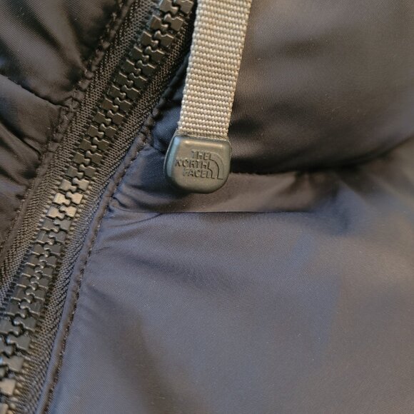 The North Face Vintage 550 Down Puffer Vest - Picture 5 of 11